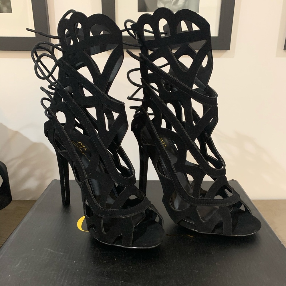 Sexy black heels